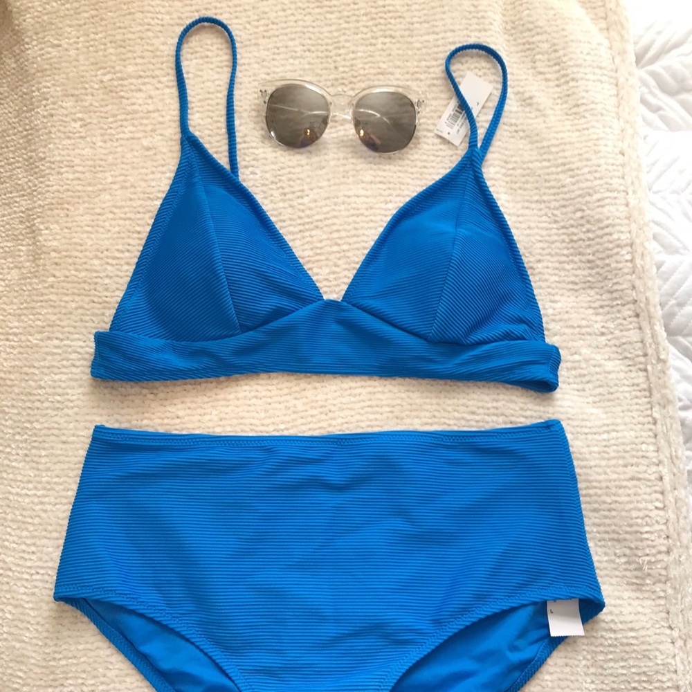 NWT Old Navy High-Waisted Bikini Set!